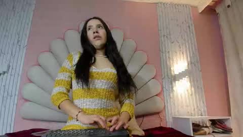 Snapshot of miss_evans_ chatting on October 21, 9:18 pm miss_evans_ online show from October 21, 9:18 pm