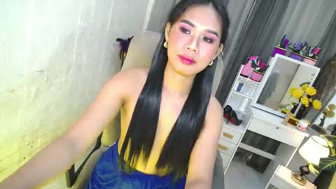 miss_fhakarat online show from July 27, 4:21 am