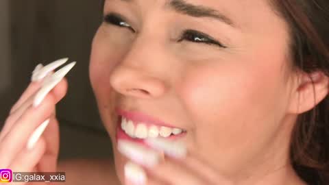 Snapshot of miss_galaxxia chatting on February 7, 1:47 am  Elisabeth  IG galax xxia       online show from February 7, 1:47 am