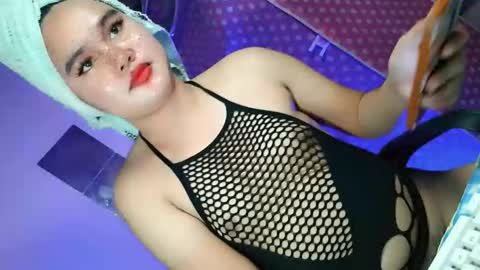 miss_horny139736 online show from May 23, 12:45 pm