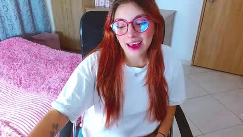 Snapshot of miss_issaa chatting on March 1, 9:29 am Isabella online show from March 1, 9:29 am