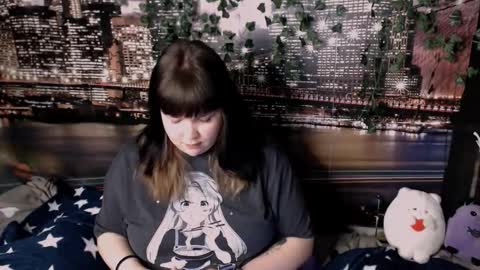 Eva online show from October 23, 5:03 pm