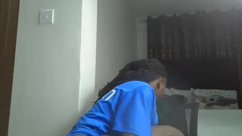 Miss Kiarrafit online show from November 29, 8:05 pm