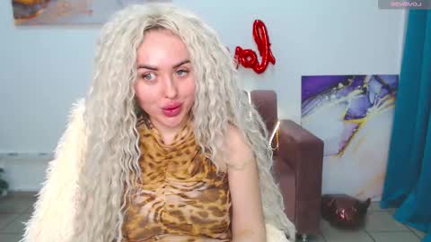 miss_kiten online show from February 25, 10:53 pm