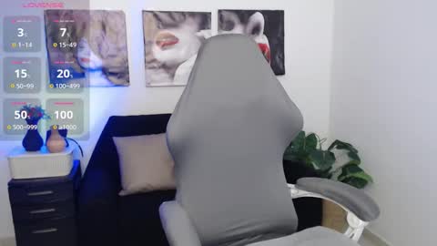 Laila online show from November 3, 1:39 am