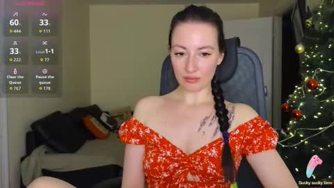 Laura online show from December 4, 1:55 pm