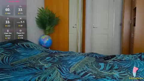 Laura online show from February 24, 11:46 am