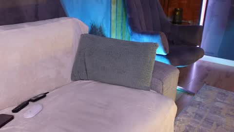 miss_m online show from April 15, 7:58 pm