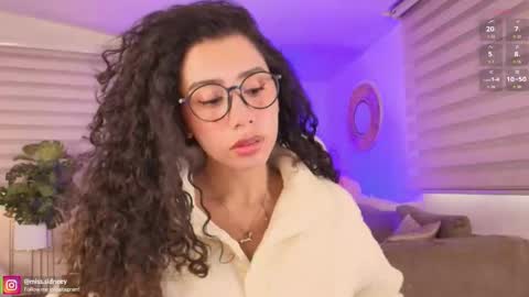 Amy Olivera online show from April 23, 12:51 pm