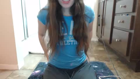 Bella online show from December 8, 2:25 am