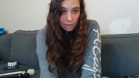 Bella online show from September 29, 4:28 pm