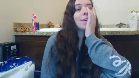 Bella online show from October 7, 3:19 pm