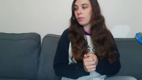 Bella online show from September 19, 2:32 pm