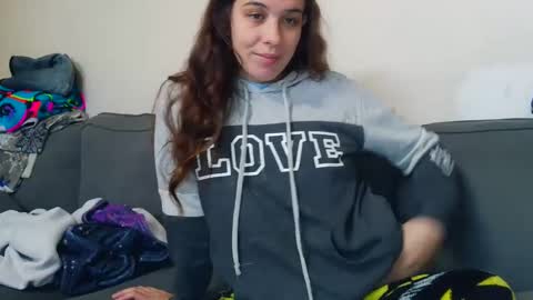 Bella online show from September 16, 2:31 pm