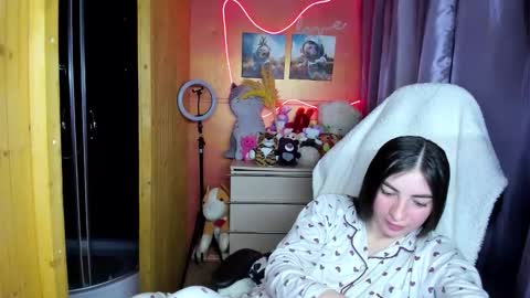 Melanie  January 15th is my birthday there will be an interesting show  online show from January 18, 7:50 am