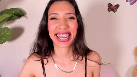 Miss Veronica online show from March 5, 1:53 pm