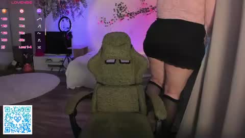 Tina  Julie online show from July 23, 1:58 am