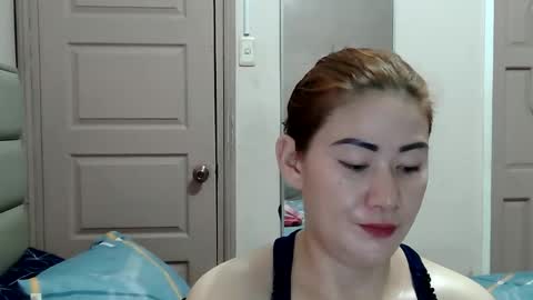 HOT MOMMY ZEPHYR online show from April 23, 12:51 pm