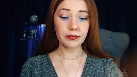 The divine Beverly online show from April 4, 5:42 pm