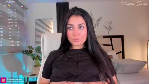 Bianca Torres online show from February 26, 11:19 pm