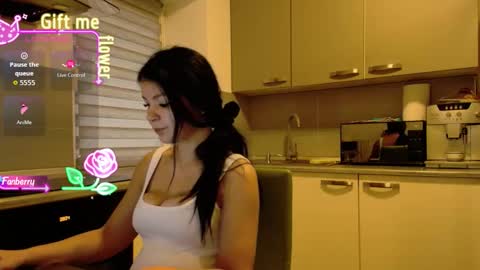 missbya online show from November 5, 6:04 am