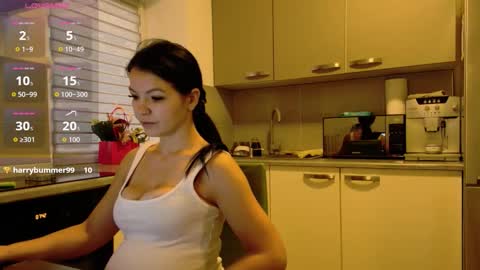 missbya online show from November 17, 5:43 am