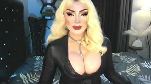 PRIESTESS CHANNEL online show from July 19, 11:24 am