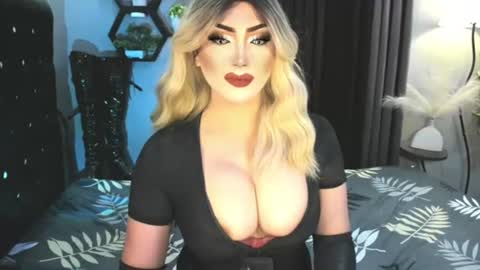 PRIESTESS CHANNEL online show from July 23, 11:19 am