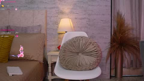 D A N A online show from April 14, 10:02 pm