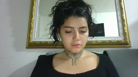 melodie  online show from February 24, 11:41 pm