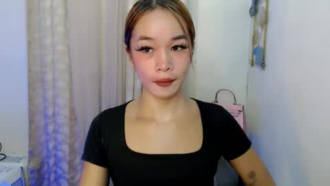 missfantasia online show from April 14, 5:00 am