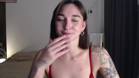 missfiti online show from November 17, 4:42 pm