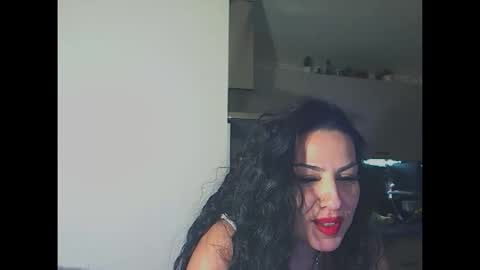 misslily08 online show from March 8, 2:15 am