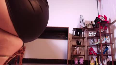 Im Valentina  online show from April 19, 9:54 am