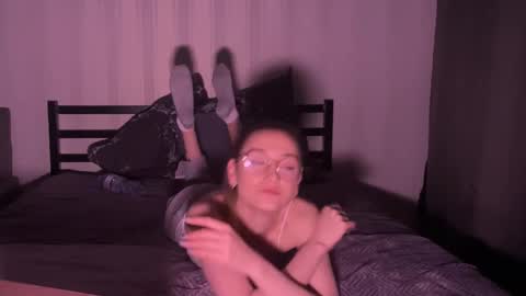 missmiroslava online show from March 11, 5:05 pm