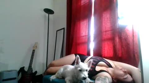 MissMona online show from March 30, 10:10 pm