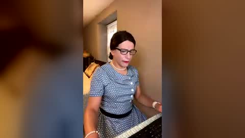Nicole Smith online show from July 24, 10:23 am
