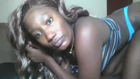 pretty gal online show from April 24, 5:31 am