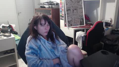 missthon online show from February 5, 7:39 pm