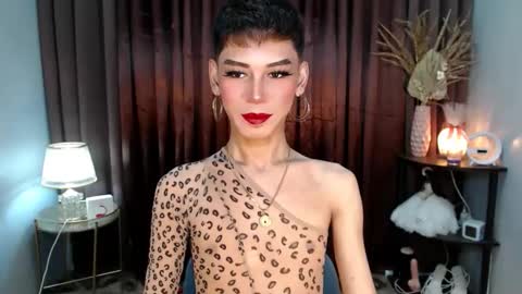 Snapshot of misstransstella69 chatting on September 15, 7:54 am Stella online show from September 15, 7:54 am