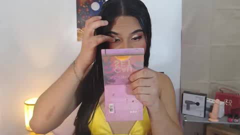 misstrishontop online show from October 1, 10:14 am