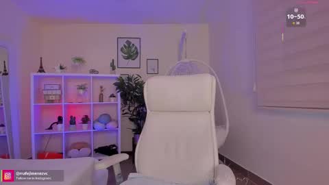 Mafe Jimenez online show from November 20, 1:21 pm