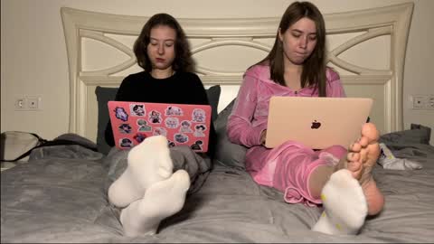 misswishh online show from February 7, 4:35 pm