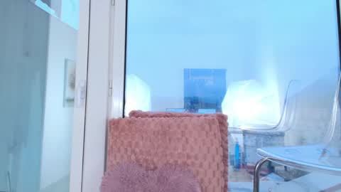 missyscarlet online show from April 22, 4:41 am