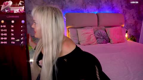 missyymarty online show from November 14, 8:49 am