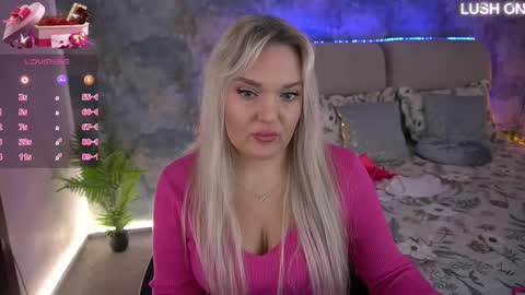 missyymarty online show from March 15, 8:07 am