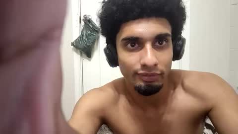 Ayejay online show from November 28, 6:37 pm