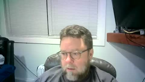 Mr. Happy online show from February 3, 6:02 am