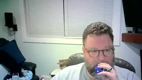 Mr. Happy online show from March 7, 7:08 am