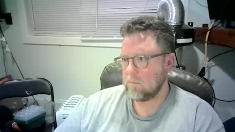 Mr. Happy online show from January 11, 6:14 am